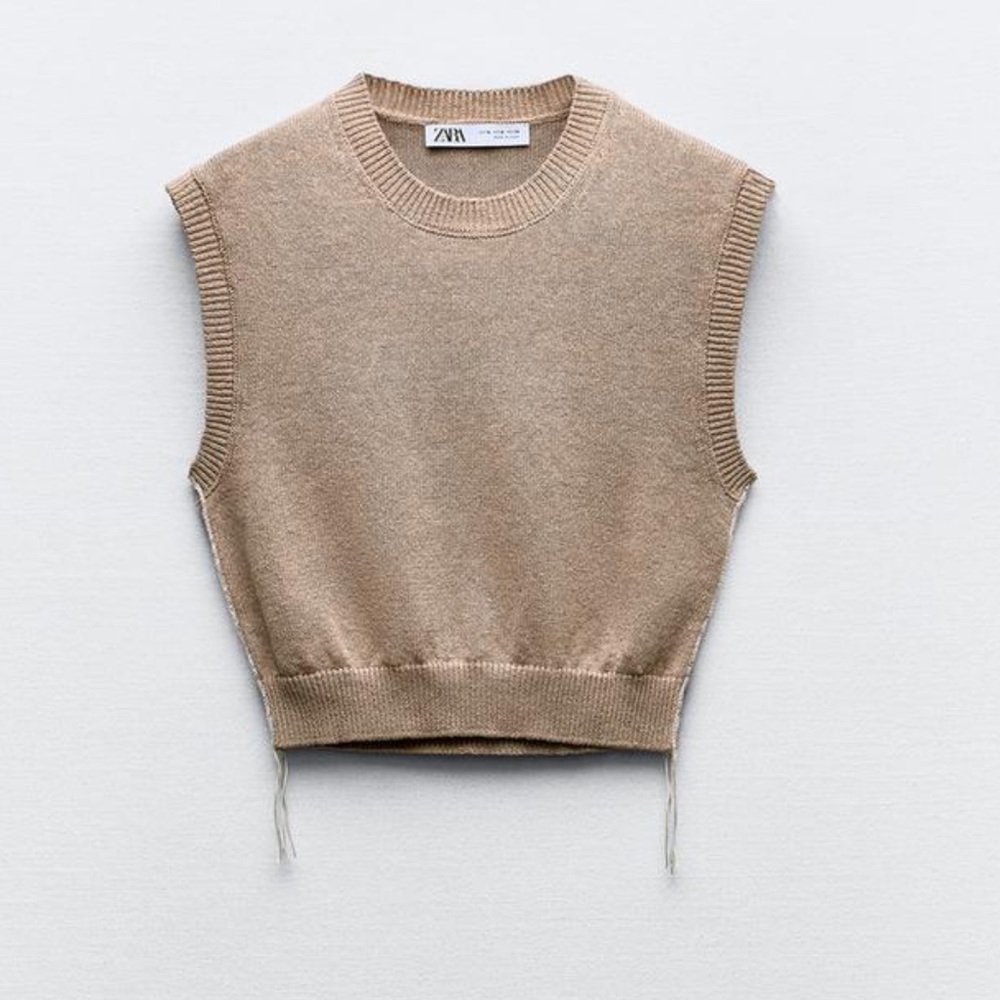NWT Zara CONTRAST TOPSTITCHED KNIT TOP
